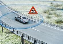 Die Car-to-Car-Kommunikation auf WLAN-Basis kann mit Gefahrenwarnungen die Verkehrssicherheit erhöhen.  Foto:Auto-Medienportal.Net/Daimler